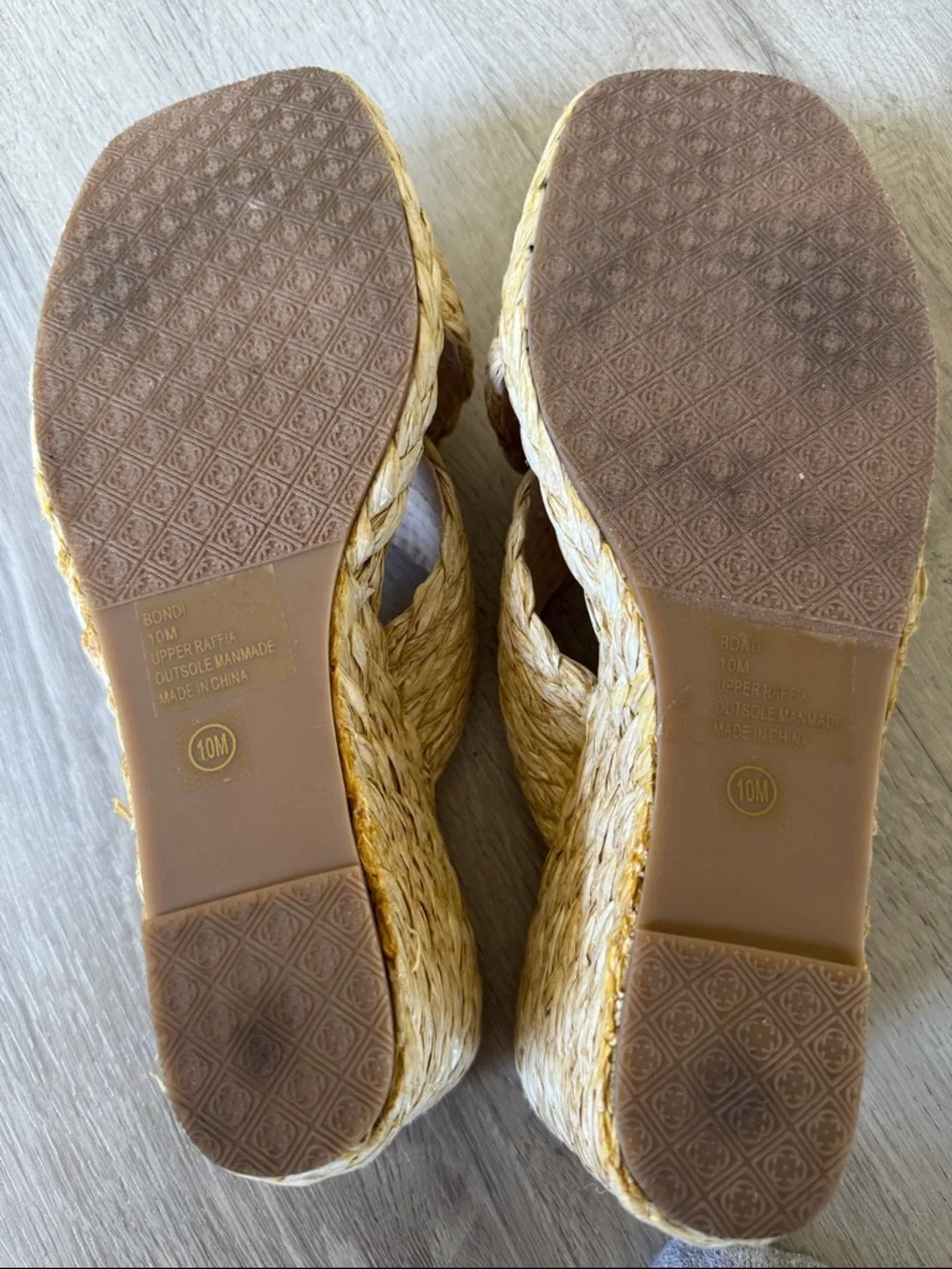 MATISSE Natural Bondi Wedge Heels Womens Size 10 Raffia